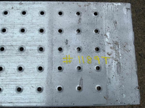 8ft GALVANISED LOADING RAMPS.........1189t. 377225252