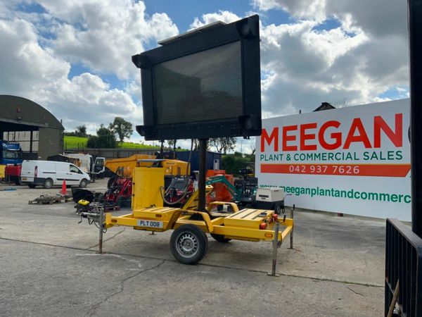 LED DISPLAY SCREEN / ADVERTISING TRAILER..38w 377225263