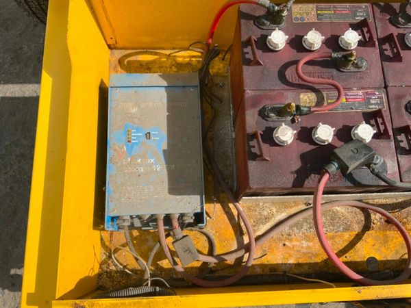 LED DISPLAY SCREEN / ADVERTISING TRAILER..38w 377225271