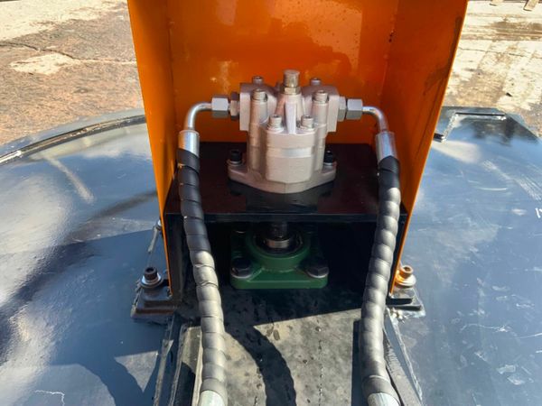 MINI DIGGER FLAIL TOPPER....30mm PINS....328w. 377225350