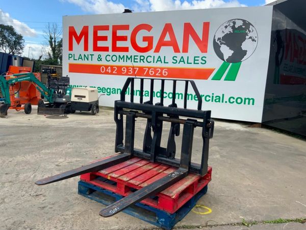 UNUSED COMPACT LOADER FORK CARRIAGE...4022. 377225417