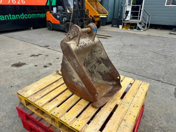 17 inch GUMMY DIGGING BUCKET ..45MM ...# 220-17 377225542