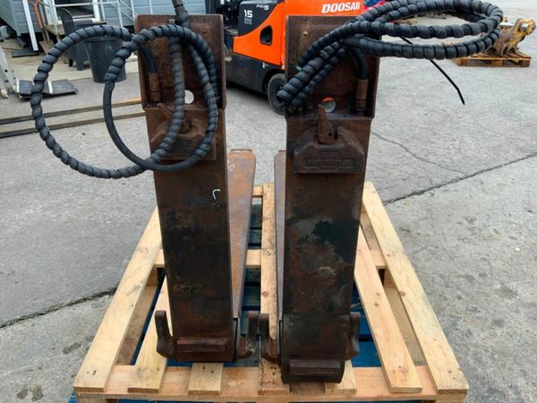 HYDRAULIC EXTENDING FORKS...20" CARRIAGE..4160. 377225846