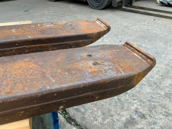 HYDRAULIC EXTENDING FORKS...20" CARRIAGE..4160. 377225852