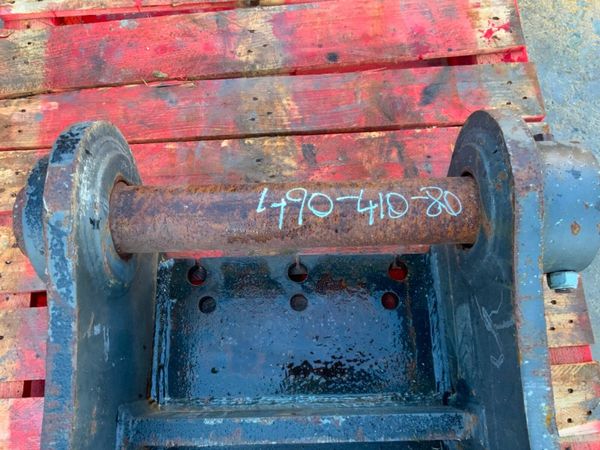 HAMMER / BREAKER CRADLE........80mm PINS......391. 377225819