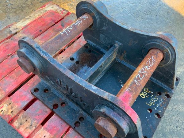 HAMMER / BREAKER CRADLE........80mm PINS......391. 377225820