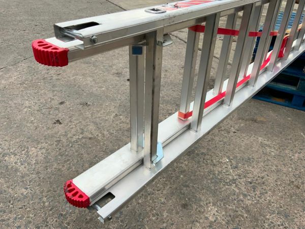 UNUSED 35ft ALUMINIUM EXTENSION LADDER....4831. 377225951