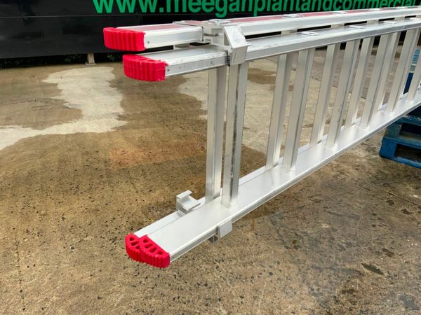 UNUSED 35ft ALUMINIUM EXTENSION LADDER....4831. 377225954