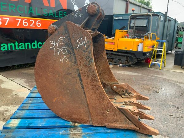 24" DIGGING BUCKET....45mm PINS.....JCB 3CX......1 377225973