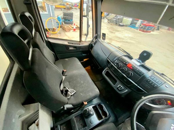 Iveco Eurocargo 7500kg EURO6 DEMOUNTABLE BOX BODY. 377226063