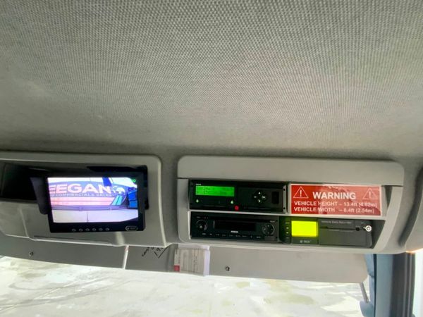 Iveco Eurocargo 7500kg EURO6 DEMOUNTABLE BOX BODY. 377226065