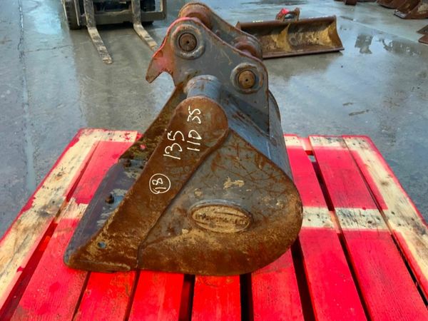 18" STRICKLAND BUCKET......35mm PINS........258f. 377226086