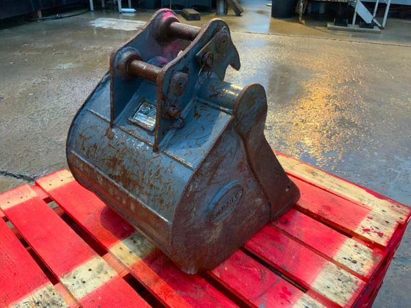 18" STRICKLAND BUCKET......35mm PINS........258f. 377226091