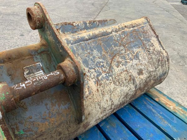 60" STRICKLAND GRADING BUCKET...45mm PINS..689-2 377226032