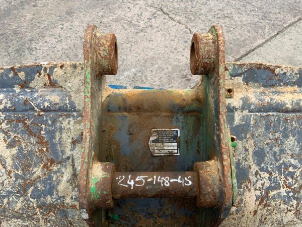 60" STRICKLAND GRADING BUCKET...45mm PINS..689-2 377226034