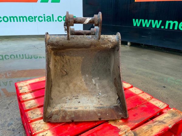 24" STRICKLAND BUCKET.....45mm PINS........687. 377226117