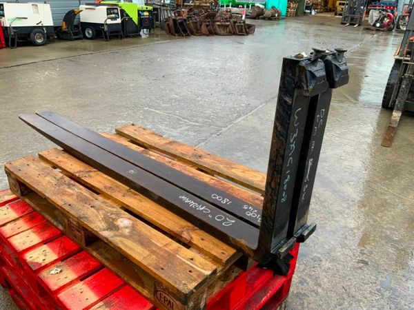 72" CLASS 3 FORKS....20" SLIDING CARRIAGE. 377226374