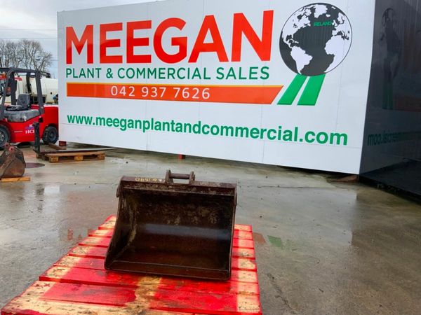 24" MINI DIGGER BUCKET......30mm PINS.......C04. 377226312