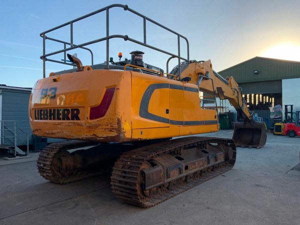 2017 LIEBHERR R939LC TRACK MACHINE...11433hrs. 377226449