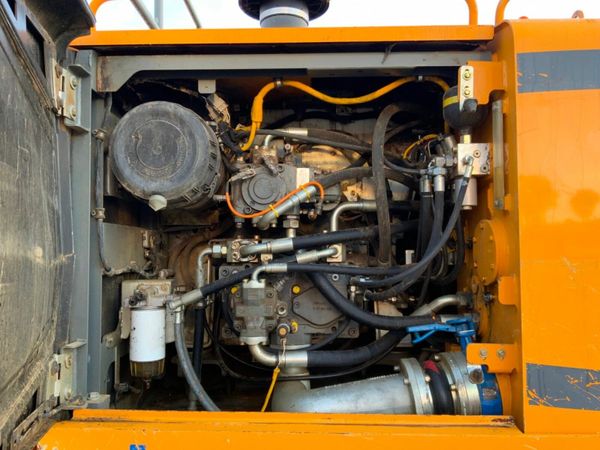 2017 LIEBHERR R939LC TRACK MACHINE...11433hrs. 377226456