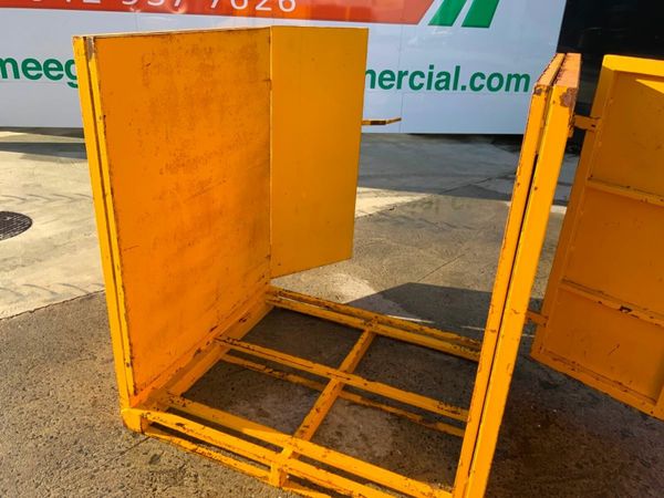 IBC CONTAINER STORAGE STILLAGE man basket 377226403
