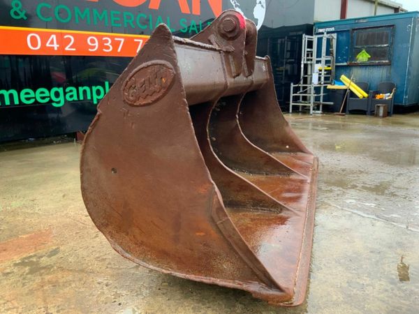 108" GEITH GRADING BUCKET....90mm PINS.......366f. 377226427