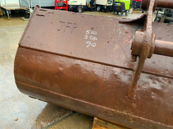 108" GEITH GRADING BUCKET....90mm PINS.......366f. 377226430