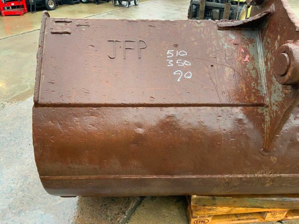 108" GEITH GRADING BUCKET....90mm PINS.......366f. 377226432