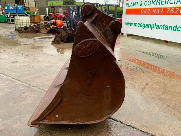 108" GEITH GRADING BUCKET....90mm PINS.......366f. 377226434