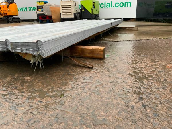 UNUSED 3.0mts ROOF SHEETING / CLADDING....1128 377226540
