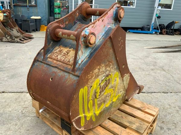 24" GEITH BUCKET........65mm PINS............14232 377226509