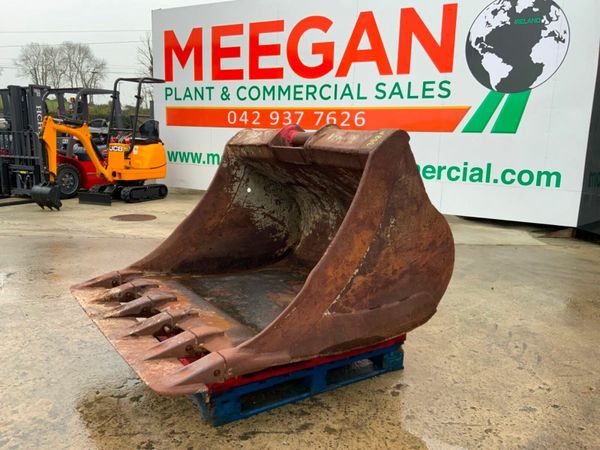 60" DIGGING BUCKET....80mm PINS.....358F 377226512