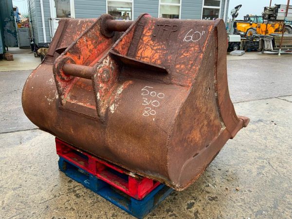 60" DIGGING BUCKET....80mm PINS.....358F 377226518