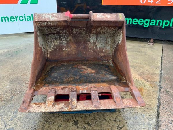 60" DIGGING BUCKET....80mm PINS.....358F 377226523