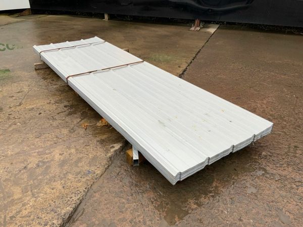 UNUSED 3.0mts ROOF SHEETING / CLADDING....1128 377226529