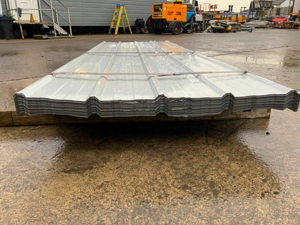 UNUSED 3.0mts ROOF SHEETING / CLADDING....1128 377226534