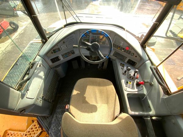 2002 VOLVO A25d SITE DUMP  dumper TRUCK.....a25 377226635