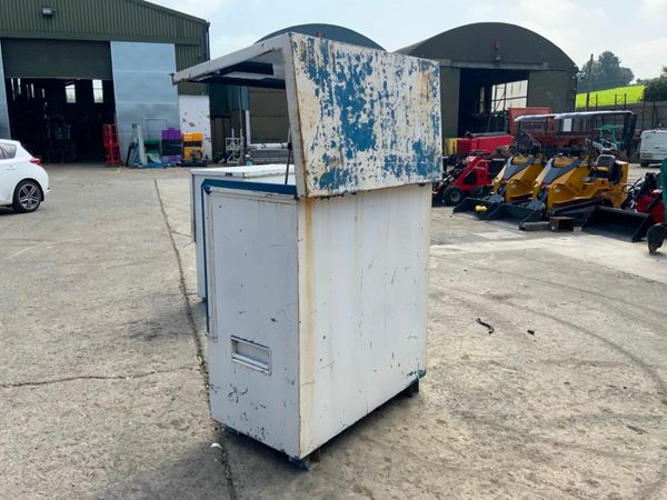 TOOL STORAGE CHEST / WORKSHOP BOX......259-2. 377226786