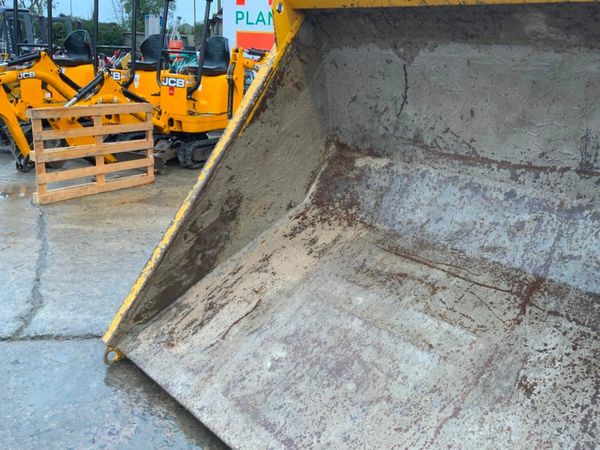 3 TONNE STRAIGHT TIPPING DUMPER SKIP.......3321. 377226722
