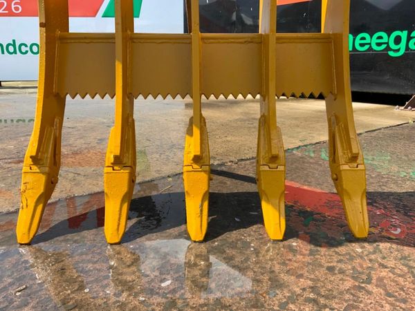 39" LAWN RAKE / STONE RIDDLE...80mm PINS....1982 377226836