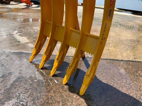 39" LAWN RAKE / STONE RIDDLE...80mm PINS....1982 377226837