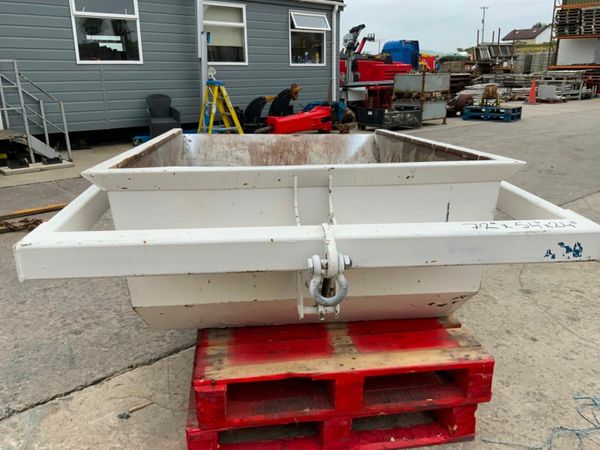 CONQUIP 1000lts SELF TIPPING BOAT SKIP.........003 377227132