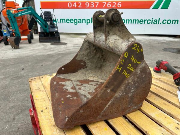 24 inch GUMMY BUCKET ... 40MM ...# 220-24 377227265