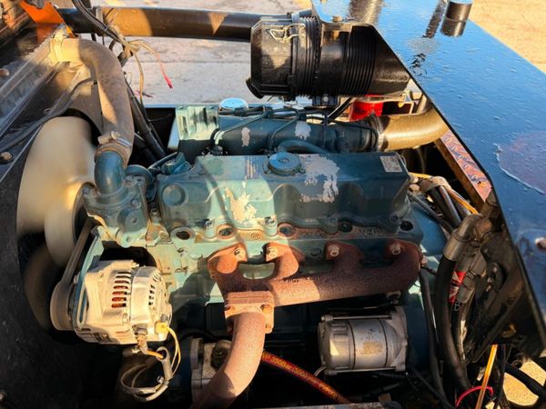 2016 JCB 3 TON SWIVEL DUMPER ...1,436 hours 377227201