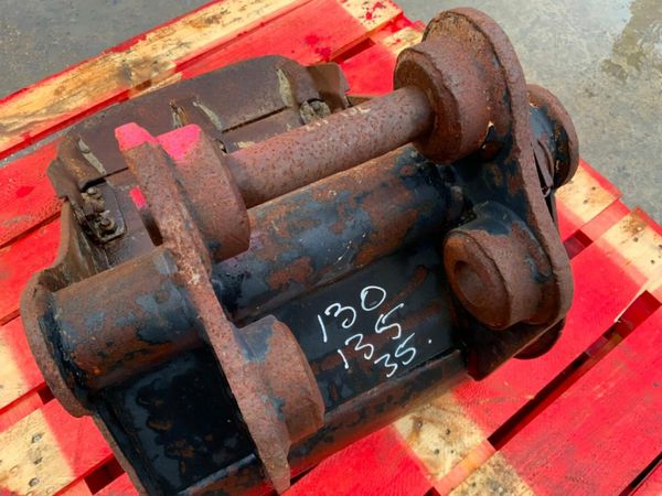 18" DIGGING BUCKET.......35mm PINS......112. 377227453