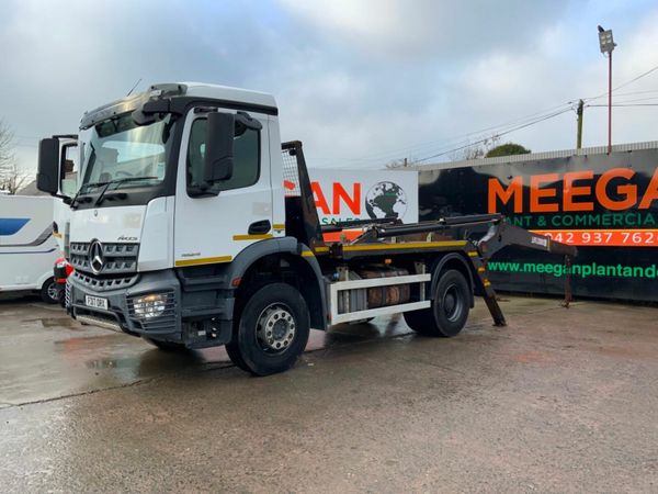 Mercedes-Benz Arocs 1824 CHAIN LIFT SKIP LOADER... 377227475
