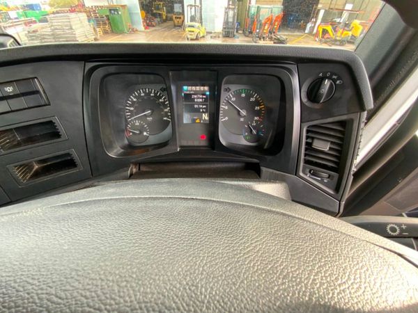 Mercedes-Benz Arocs 1824 CHAIN LIFT SKIP LOADER... 377227492