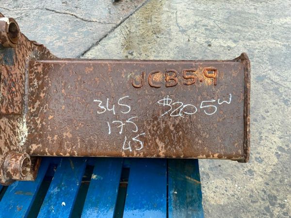 60" JCB GRADING BUCKET.....45mm PINS......205w. 377227540