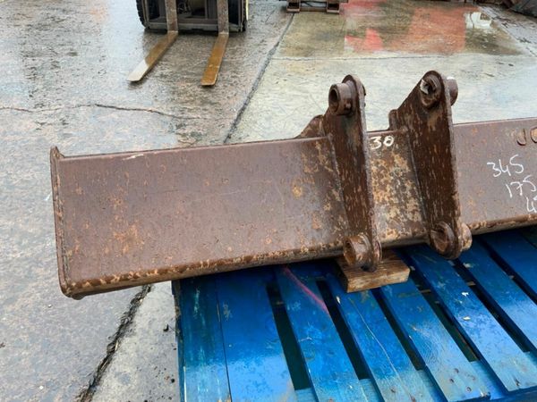 60" JCB GRADING BUCKET.....45mm PINS......205w. 377227545