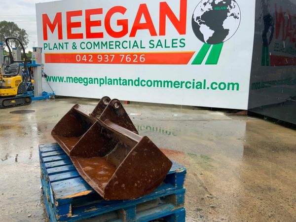 60" JCB GRADING BUCKET.....45mm PINS......205w. 377227536